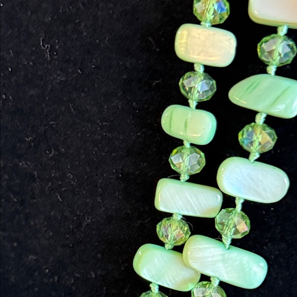 4 Necklaces Green and Gold Multi-Layered Necklace Bundle For Live New Years Eve - Picture 10 of 12